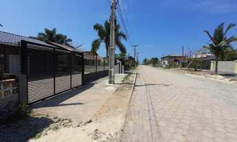 Imagem 3: Casa com 4 Dormitório +Edícula, Piscina, Á 270 Metros da Praia, No Balneário Rainha