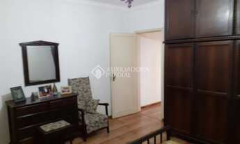 Imagem 7: PORTO ALEGRE - Casa Padrão - Partenon