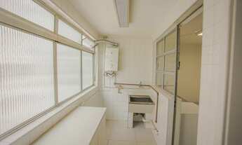 Imagem 7: Edifício com super laser na melhor rua do bairro! Apartamento reformado, claro e tranquilo