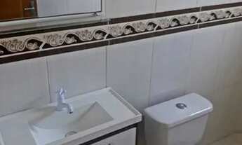 Imagem 7: Alugo casa 2 quartos, suíte, 2 banheiros, varanda, terraço, casa nova