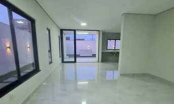 Imagem 2: Casa de condomínio para venda possui 303 metros quadrados com 4 quartos