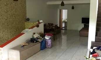 Imagem 4: Eduardo . 3 casas no terreno em ótima localização aceita propostas