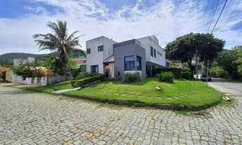 Imagem: Casa para venda tem 330 metros quadrados