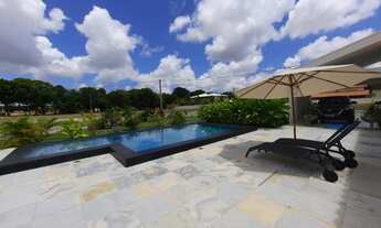 Imagem 2: Casa de condomínio térrea para venda possui 369 metros quadrados com 5 quartos