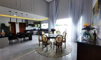 Imagem 6: Casa de condomínio térrea para venda possui 369 metros quadrados com 5 quartos