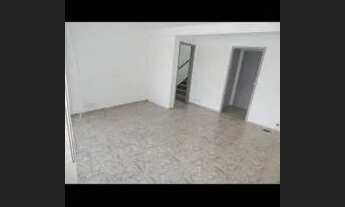 Imagem 2: Sobrado para aluguel tem 140 metros quadrados com 3 quartos em Água Verde - Curitiba - PR