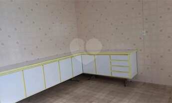 Imagem 7: Casa bem localizada e conservada em Vila hamburguesa