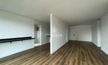 Imagem 3: Apartamento/Aluguel - Ed. Torre Santoro - 3 Suítes - 123m² - 2 Vagas - 10º Anda - Varanda