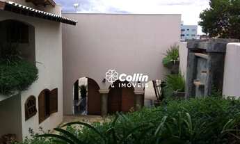 Imagem 4: Casa com 4 dormitórios à venda, 1000 m² por R$ 5.000.000,00 - Nossa Senhora da Abadia - Ub