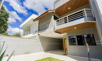 Imagem: SOBRADO SHOW COM 4 QUARTOS, SUÍTE E CHURRASQUEIRA!