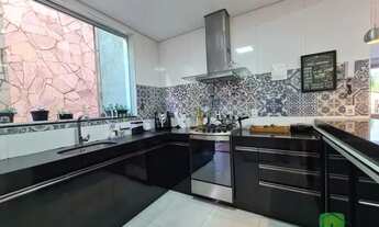 Imagem 7: Casa com 4 dormitórios à venda em Contagem