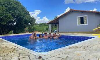 Imagem: 700 Metros porteita fechada aracoiaba da