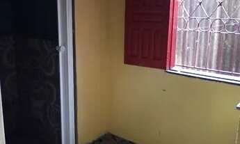 Imagem 2: Aluga-se kitnet Quarto com aluguel por R$350 /mês