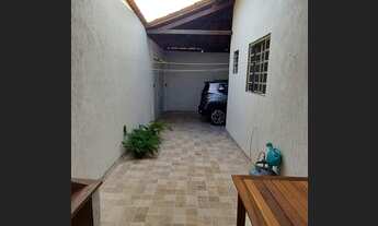 Imagem 4: Casa com 4 quartos com vista para o parque da cidade