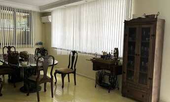 Imagem 2: Casa com nove quartos, 408m2, Rua Bom Pastor, Tijuca