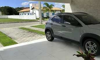 Imagem 2: Casa de condomínio para venda possui 251 metros quadrados com 4 quartos