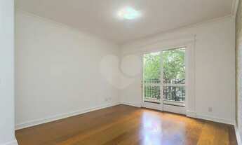 Imagem 2: Oportunidade de Lindo Apartamento com 4 Quartos à venda, 105m² Vista livre e arborizada