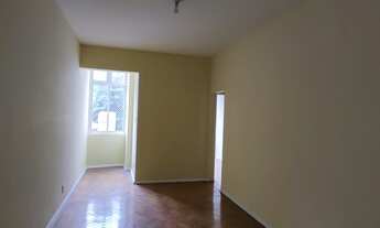 Imagem 4: Apartamento para venda possui 54 metros quadrados com 2 quartos em Tijuca - Rio de Janeiro