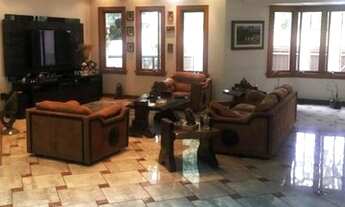 Imagem 7: Sobrado espetacular com excelente padrão construtivo