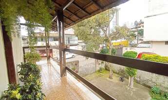 Imagem 2: Casa grande possui 600 m² com 5 quartos em São Pedro - Juiz de Fora - MG