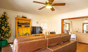 Imagem 4: Clássico é eterno!! Imponente e super bem localizado, esse prédio oferece tudo de bom que