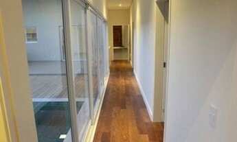 Imagem 7: Casa de condomínio térrea para venda possui 350 metros quadrados com 4 quartos