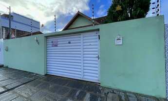 Imagem 3: Casa espaçosa, com 3 quartos, nascente e solta dos 2 lados