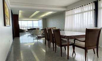 Imagem 3: Apartamento com 4 quartos, sendo duas suítes, mais DCE, com 251,45m para locação no Bessa