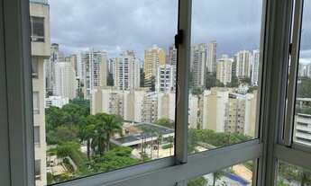 Imagem 5: Apartamento à Venda no Morumbi, 4 Dormitórios sendo 2 suítes e 2 Vagas de Garagem no Condo