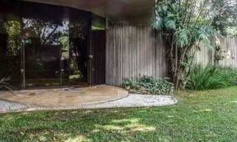 Imagem 5: Única casa projetada por Oscar Niemeyer em São Paulo para venda ou locação em Alto de Pinh