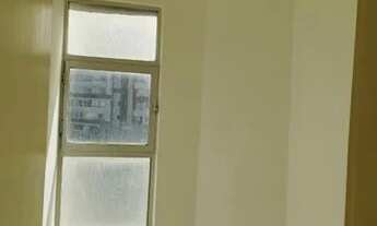 Imagem 7: 2 Quartos, vista mar , dependência de empregada, 1 garagem .Próximo a casa dos concursos