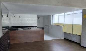 Imagem 3: Loja na Praça Ana Lucia Magalhães