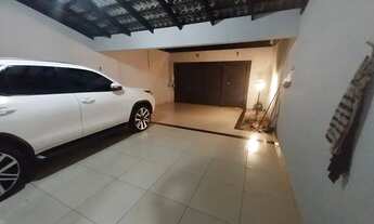 Imagem 3: Casa para venda possui 130 metros quadrados com 3 quartos em Residencial Center Ville - Go