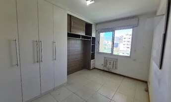 Imagem 5: ALUGO Cobertura de 2 quartos, com churrasqueira e piscina, 2 vagas, vista livre, Av. das A