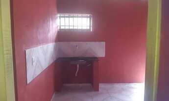 Imagem 4: Aluga-se Apartamento por 500$ com quarto, área de cozinha e banheiro