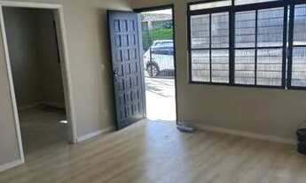 Imagem 3: CASA RESIDENCIAL OU COMERCIAL DE 160M² COM 3 DORMITÓRIOS SENDO 1 SUÍTE NA VILA CICA EM JUN