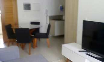 Imagem 3: Lindíssimo em Muro alto, bem ventilado, de frente para a Piscina - Oportunidade!