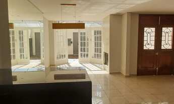 Imagem 3: CHARMOSA CASA NO JARDIM EUROPA