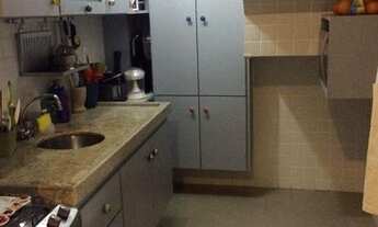 Imagem: Excelente casa com 04 quartos no bairro