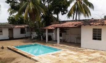 Imagem 2: SARÁTY ALUGA - Casa co m 3 suítes, piscina, mobiliada, na Júlio Cesar