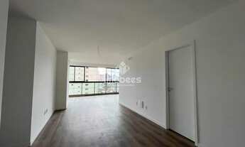 Imagem 2: Apartamento/Aluguel - Ed. Torre Santoro - 3 Suítes - 123m² - 2 Vagas - 10º Anda - Varanda