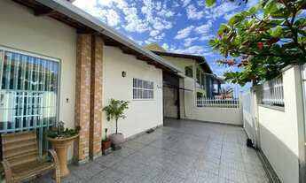 Imagem 3: SOBRADO À VENDA COM 2 DORMITÓRIOS, SENDO 1 SUÍTE, 147m², R$950.000,00, BAIRRO TABULEIRO