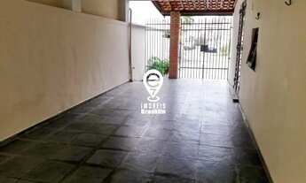 Imagem 5: Ótima e ampla casa de vila com 3 dormitórios e lindo quintal com área verde