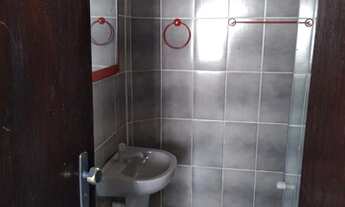 Imagem 6: Apartamento vale dos lagos terceiro andar 700.00 Rua Amilton santos G