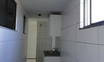 Imagem 6: Excelente localização, com 03 quartos (Sendo 01 suíte,02 com armários), sala, wc social, c