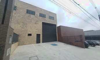 Imagem 4: Galpão para locação com chão epoxi