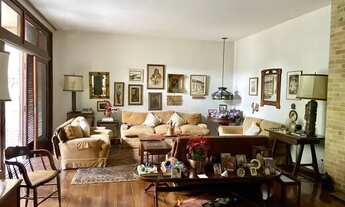 Imagem 5: Casa em rua Tranquila e Arborizada no Campo Belo