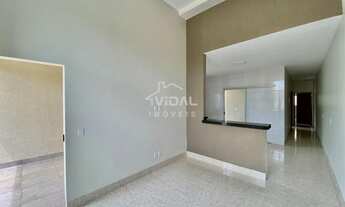 Imagem 6: Casa 2/4 Fundo da Avenida - Localização Privilegiada