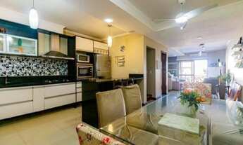 Imagem 2: Casa de condomínio, 208m2, 3 quartos, 1 suíte c/sacada, piscina, garagem fechada