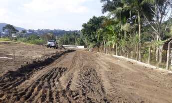 Imagem 3: Lote/Terreno para venda tem 3000 metros quadrados em Botujuru - Mogi das Cruzes - SP